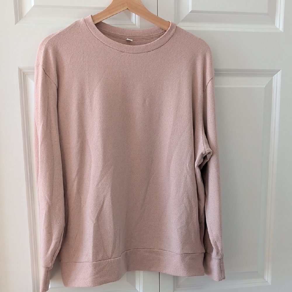 Uniqlo Light Pink Crewneck Top